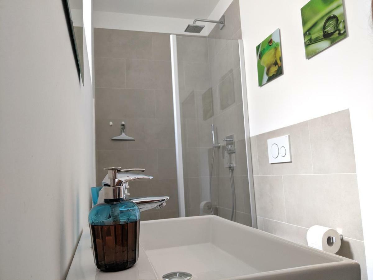 1 Zimmer Apartment Ratingen Ost ภายนอก รูปภาพ